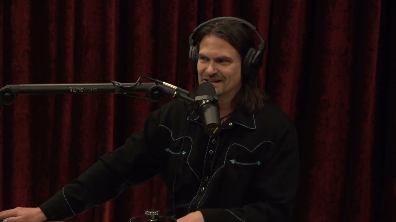 Joe Rogan Experience #1646 - David Holthouse