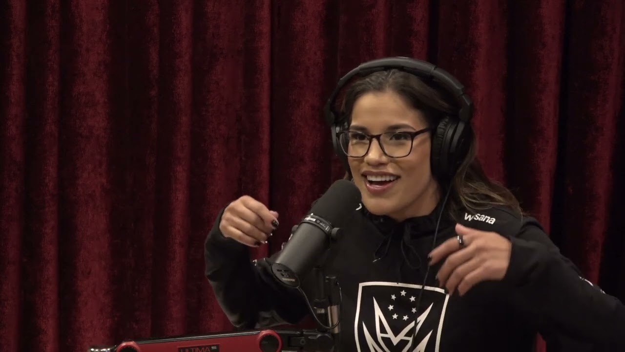 JRE MMA Show #118 with Julianna Peña